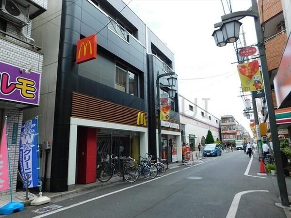パティオ梅ヶ丘W　2F(マクドナルド梅ヶ丘駅前店)