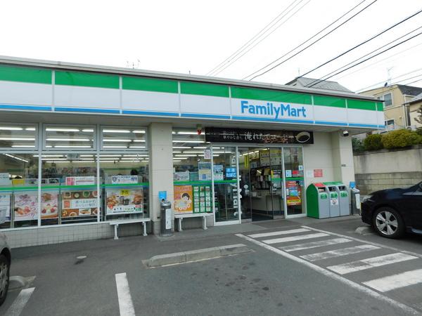 坂の上ハイツ(ファミリーマート松原六丁目店)