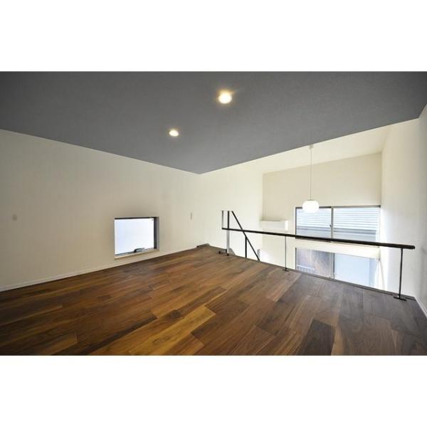 チトフナアパートメント　2Ｆ