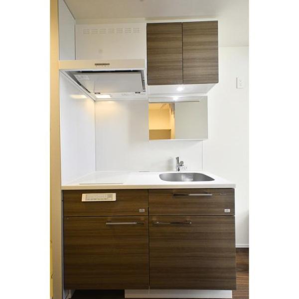 チトフナアパートメント　2Ｆ