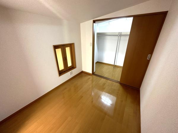 ラ・ステッラ　2F