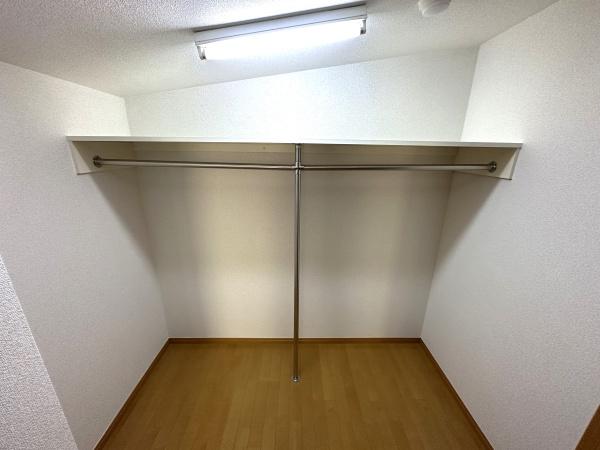 ラ・ステッラ　2F