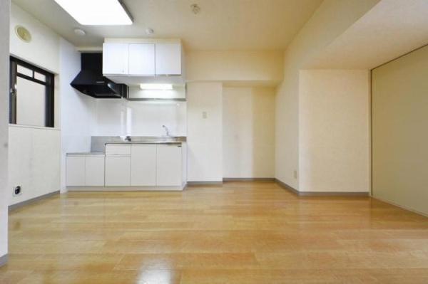 世田谷区南烏山４丁目のマンション