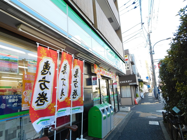 ペイズリーパーク(ファミリーマート新代田駅前店)