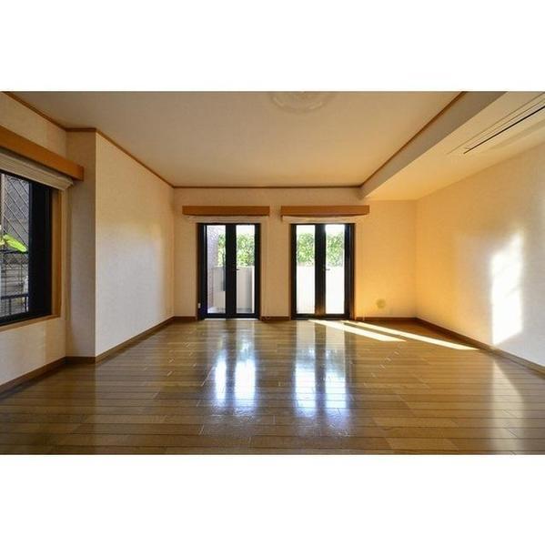 ラ・ファミーユ壱番館　2F