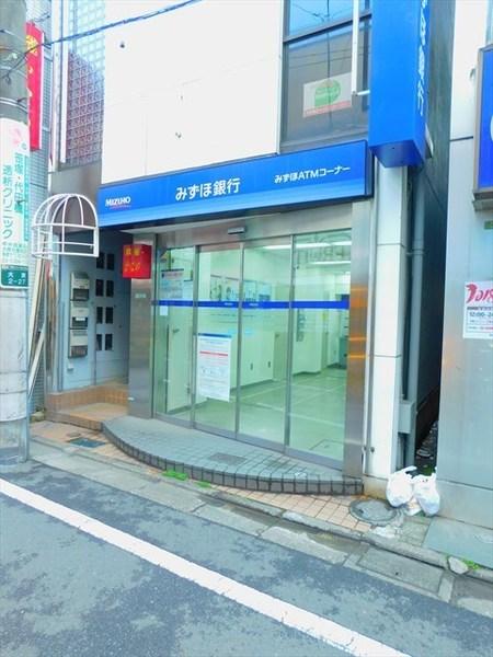 松原邸(みずほATMコーナー代田橋駅前出張所)