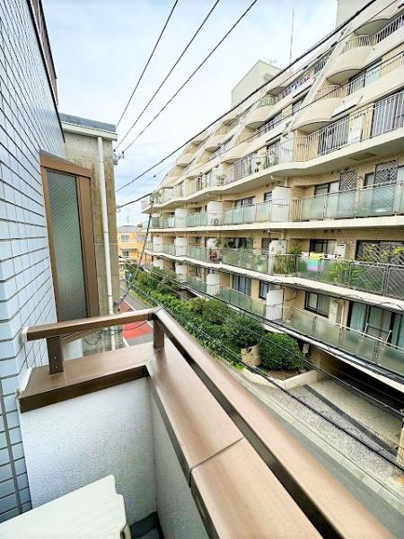 世田谷区羽根木１丁目のマンション