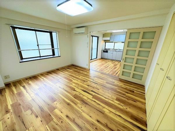 世田谷区羽根木１丁目のマンション