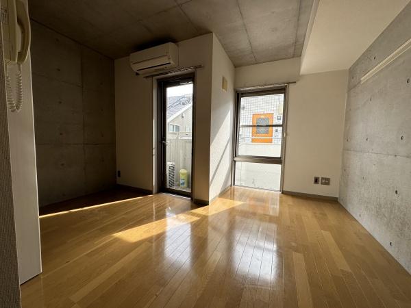 世田谷区羽根木２丁目のマンション