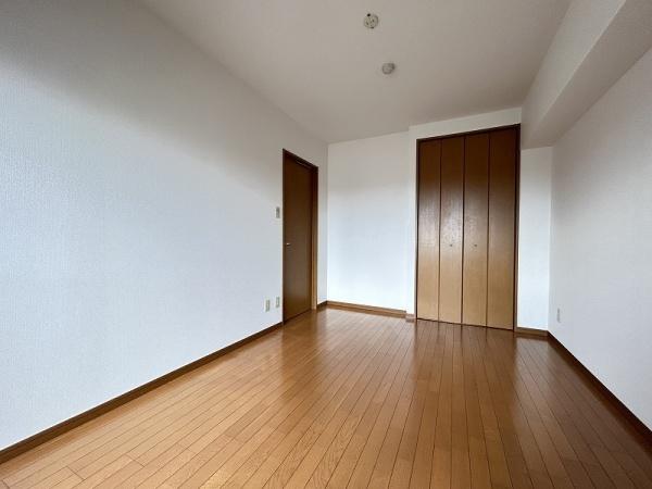 世田谷区羽根木１丁目のマンション