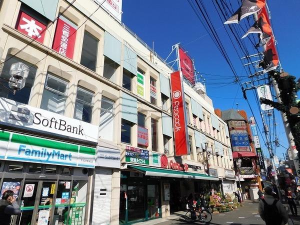 世田谷区代田６丁目のアパート(ピーコックストア下北澤店)