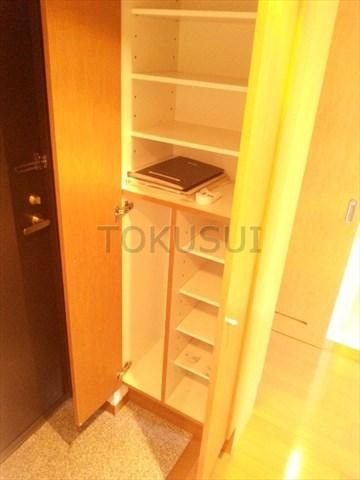 世田谷区羽根木１丁目のマンション