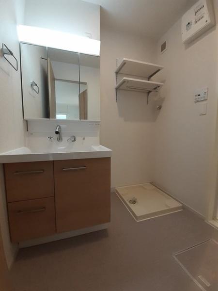 四街道市下志津新田のアパート