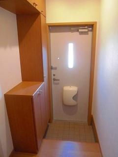 四街道市大日のアパート