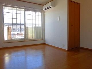 四街道市大日のアパート