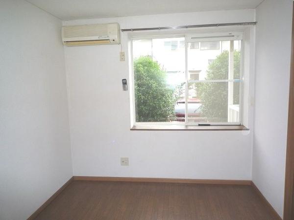 八街市八街ほのアパート