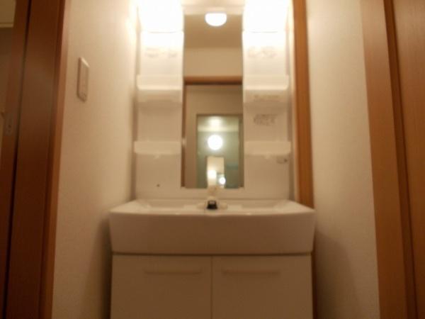 八街市文違のアパート