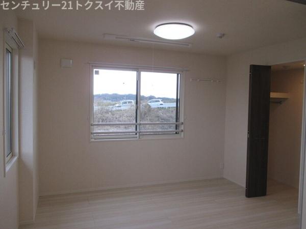 印旛郡酒々井町中川のアパート