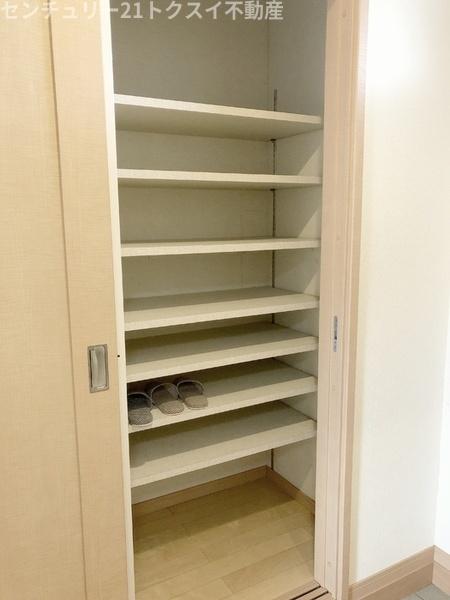 印旛郡酒々井町上岩橋のアパート