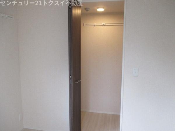 印旛郡酒々井町中川のアパート
