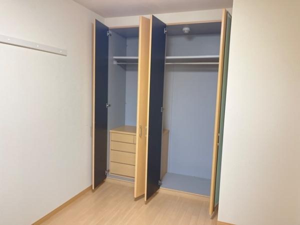 四街道市栗山のアパート