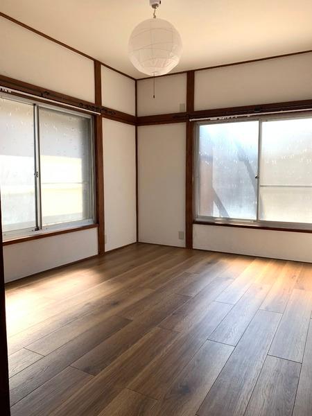 鍋山町　貸家