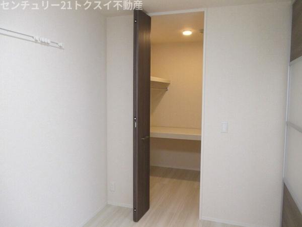 印旛郡酒々井町中川のアパート