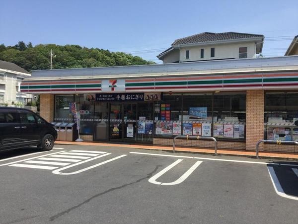 コーポフローラ(セブンイレブン佐倉王子台2丁目店)