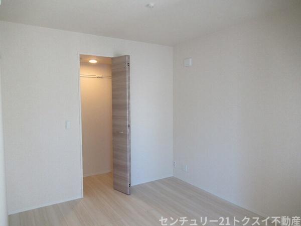 印旛郡酒々井町中川のアパート