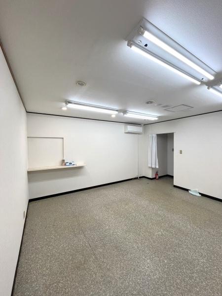 千葉市若葉区高品町の事務所
