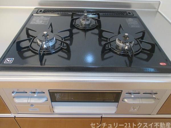 トゥジュール