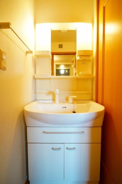 四街道市大日のアパート
