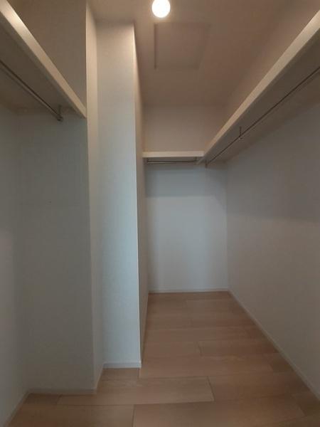四街道市下志津新田のアパート