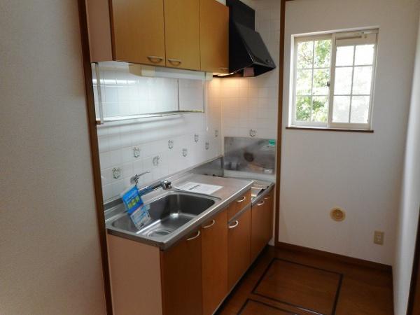 八街市富山のアパート