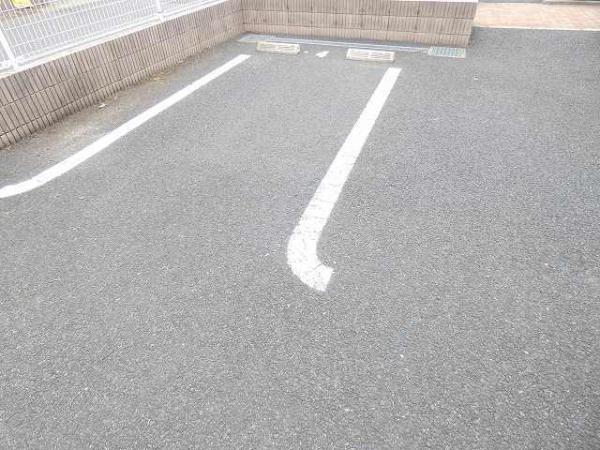八街市富山のアパート