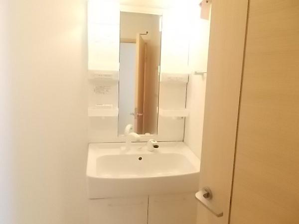 八街市八街にのアパート