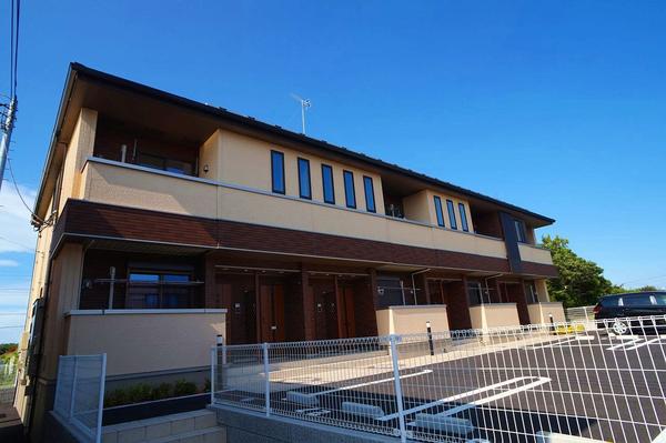 四街道市鹿放ケ丘のアパート