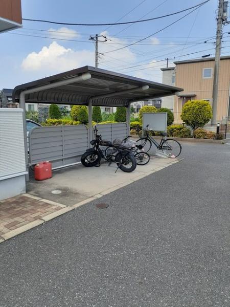 四街道市和良比のアパート