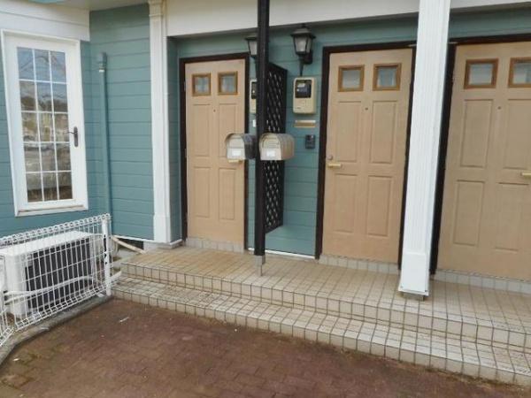 八街市八街ほのアパート