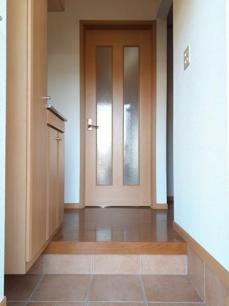 八街市八街ろのアパート