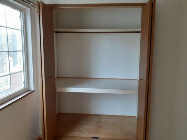 八街市八街ほのアパート