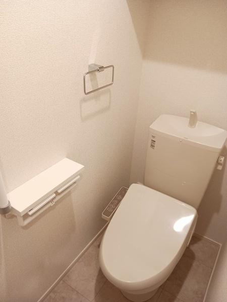 八街市八街ほのアパート