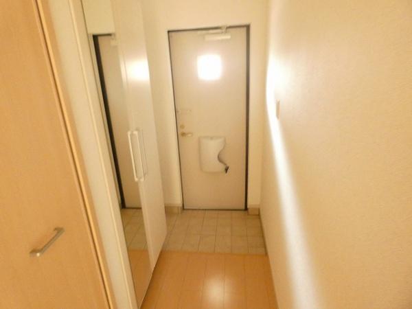 八街市富山のアパート