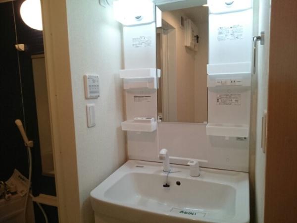 八街市富山のアパート