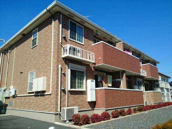 八街市富山のアパート