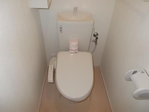 八街市富山のアパート