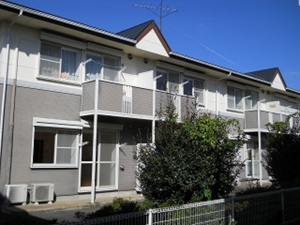 八街市八街ほのアパート