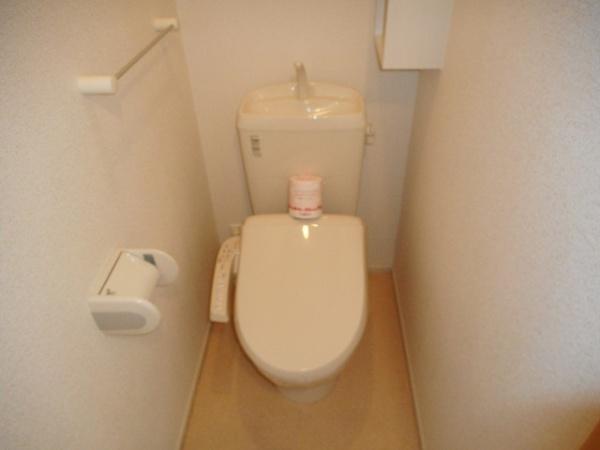 八街市八街ほのアパート