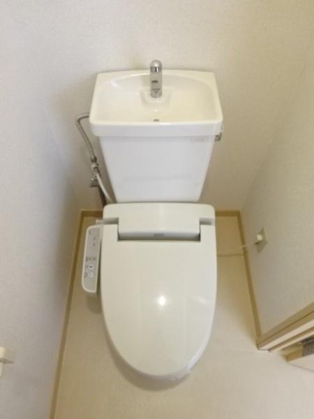 成田市並木町のアパート