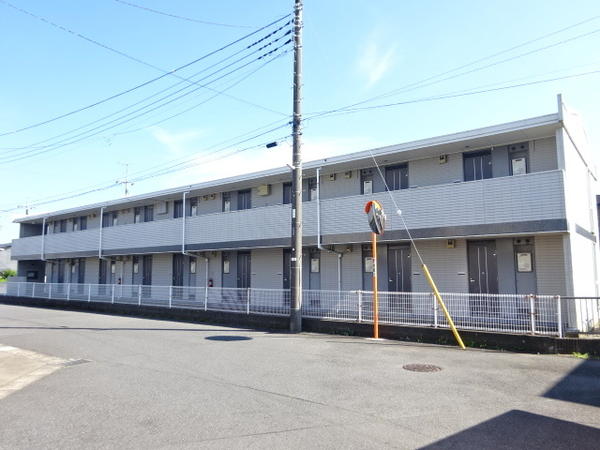 成田市並木町のアパート